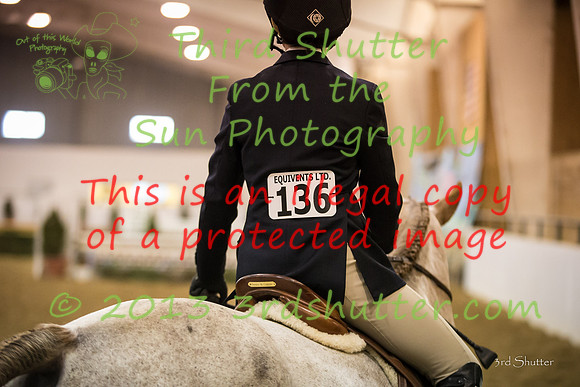 F43Q8957